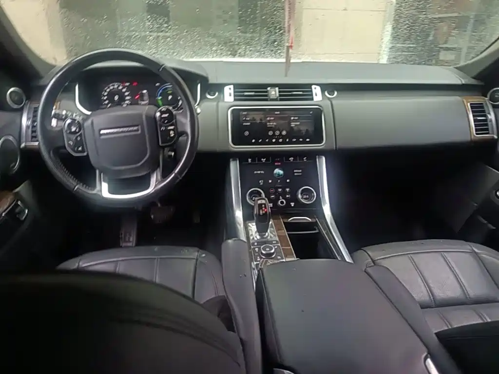 Land Rover Sport PHEV — миниатюра 10