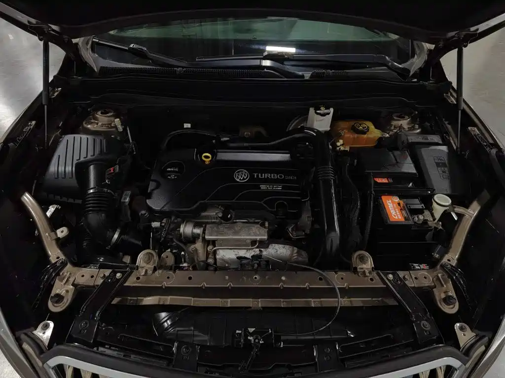 Buick Envision Plus — миниатюра 6