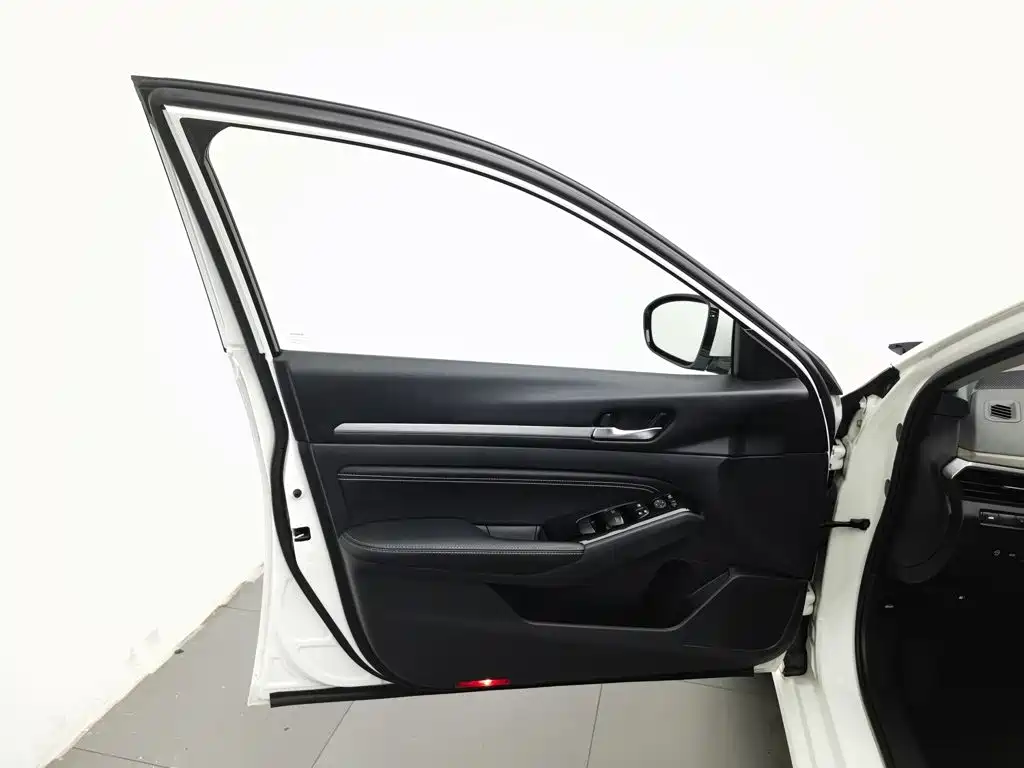 Nissan Teana — миниатюра 8