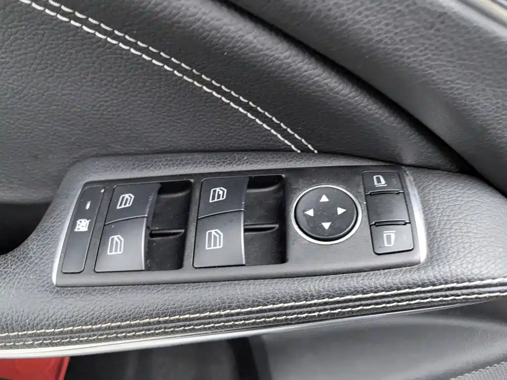 Mercedes-Benz GLA — миниатюра 9