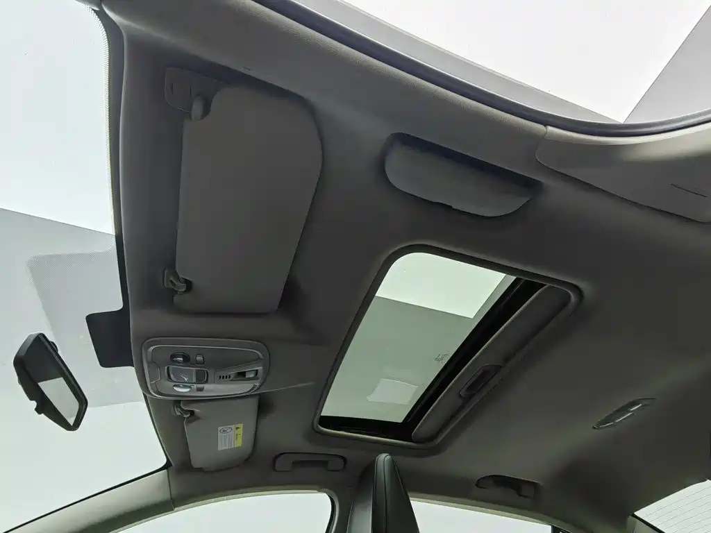 Peugeot 408 — миниатюра 14