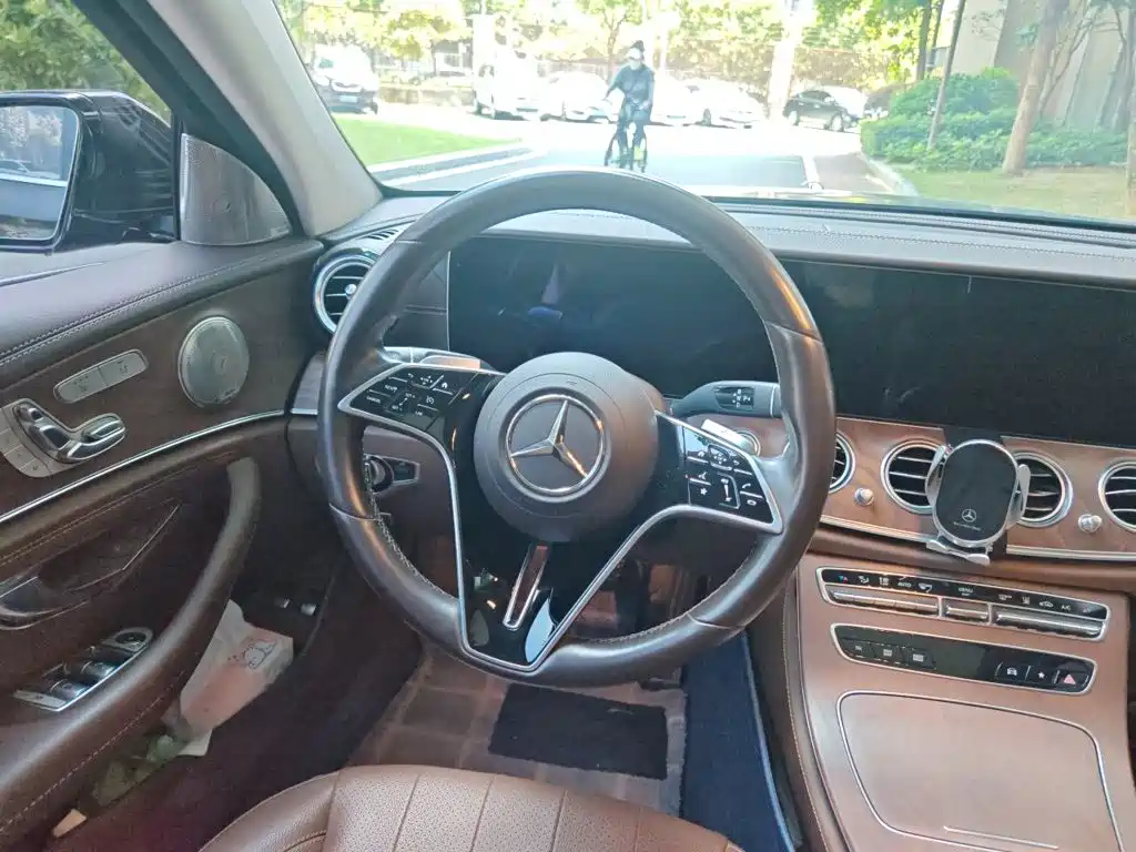 Mercedes-Benz E-Class New Energy — миниатюра 11