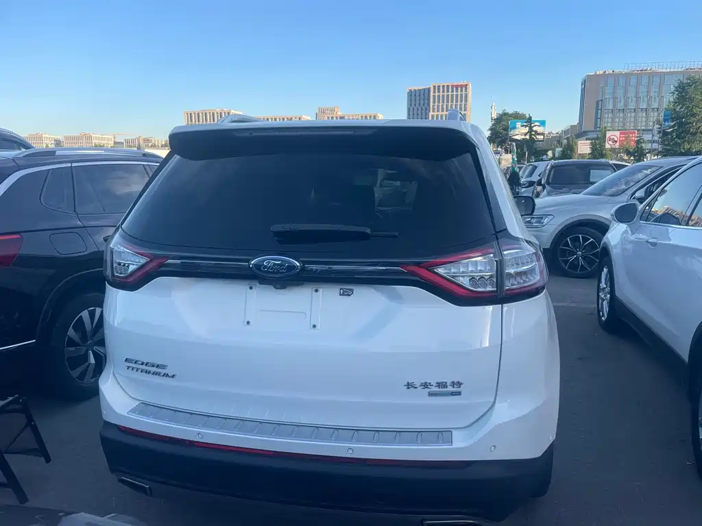 Ford Edge 2015 2.0T GTDi