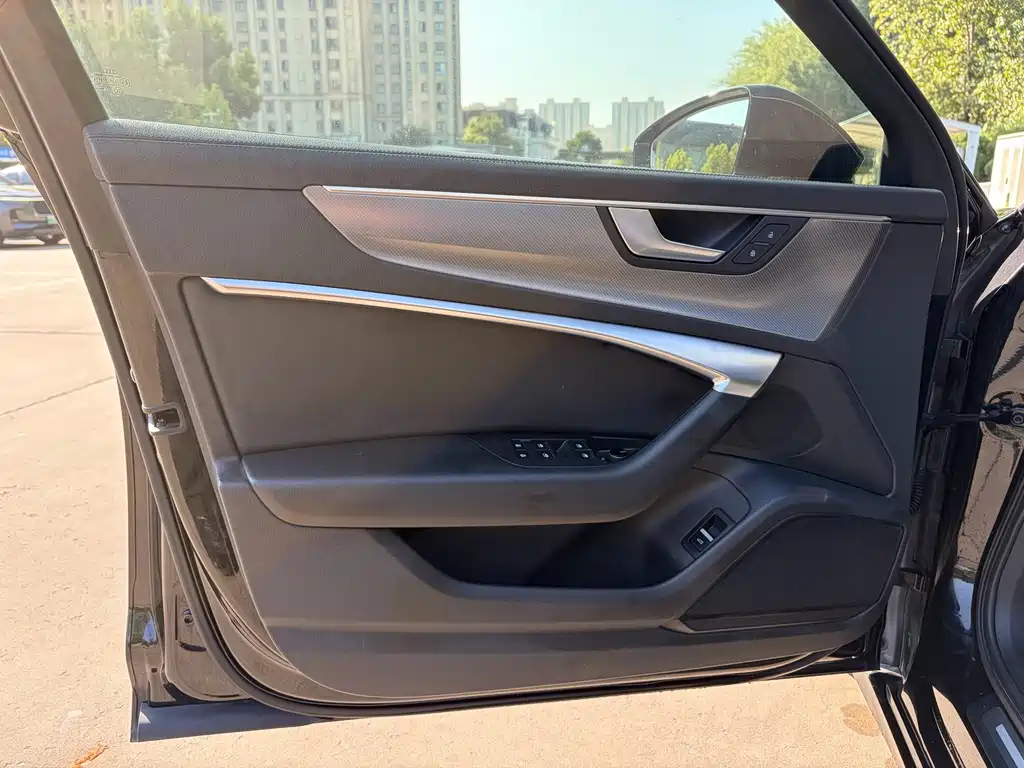 Audi A6L — миниатюра 14