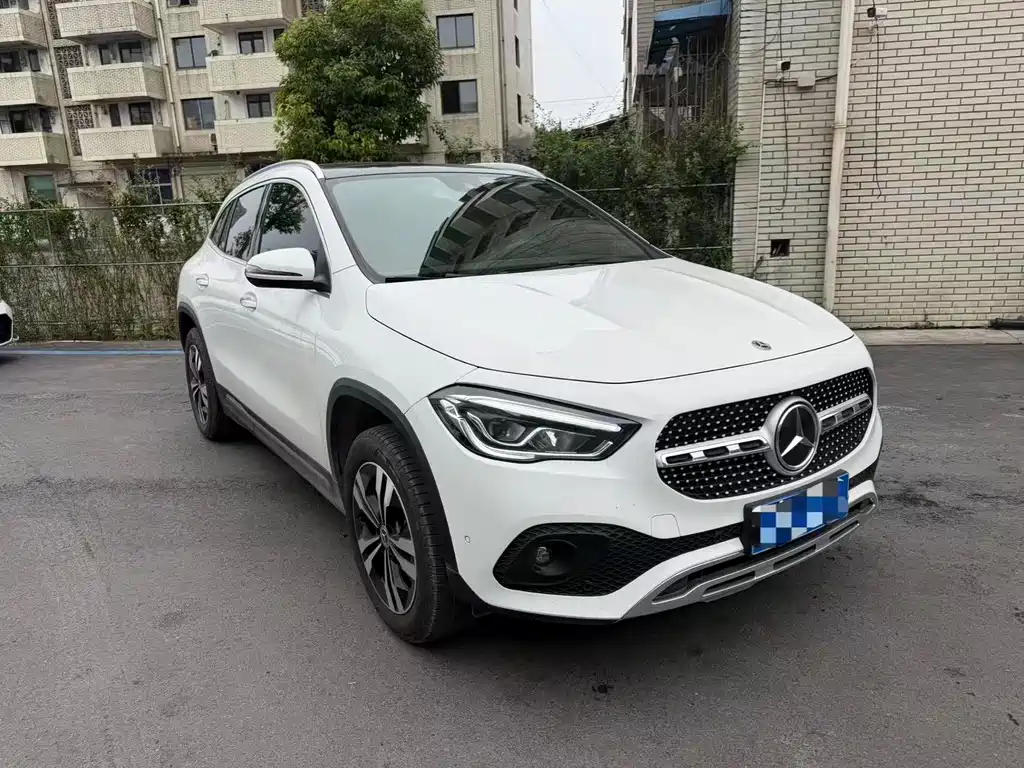 Mercedes-Benz GLA — миниатюра 3