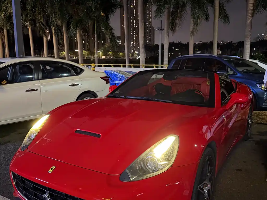 Ferrari California T 2011