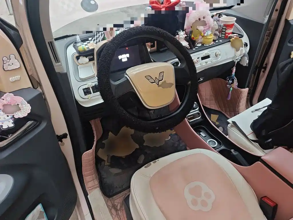 Wuling MINIEV — миниатюра 5