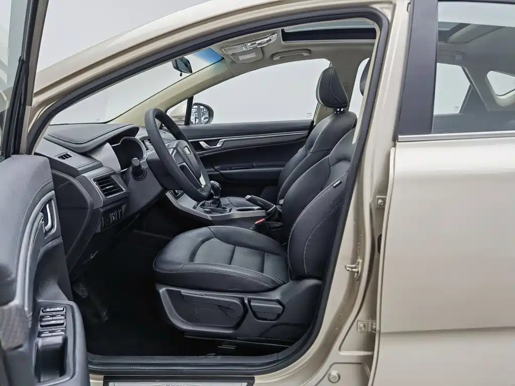 Geely Emgrand GS — миниатюра 10