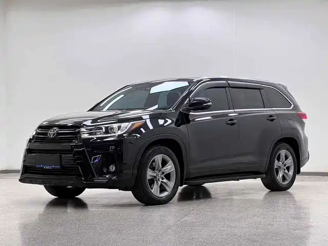 TOYOTA HIGHLANDER
