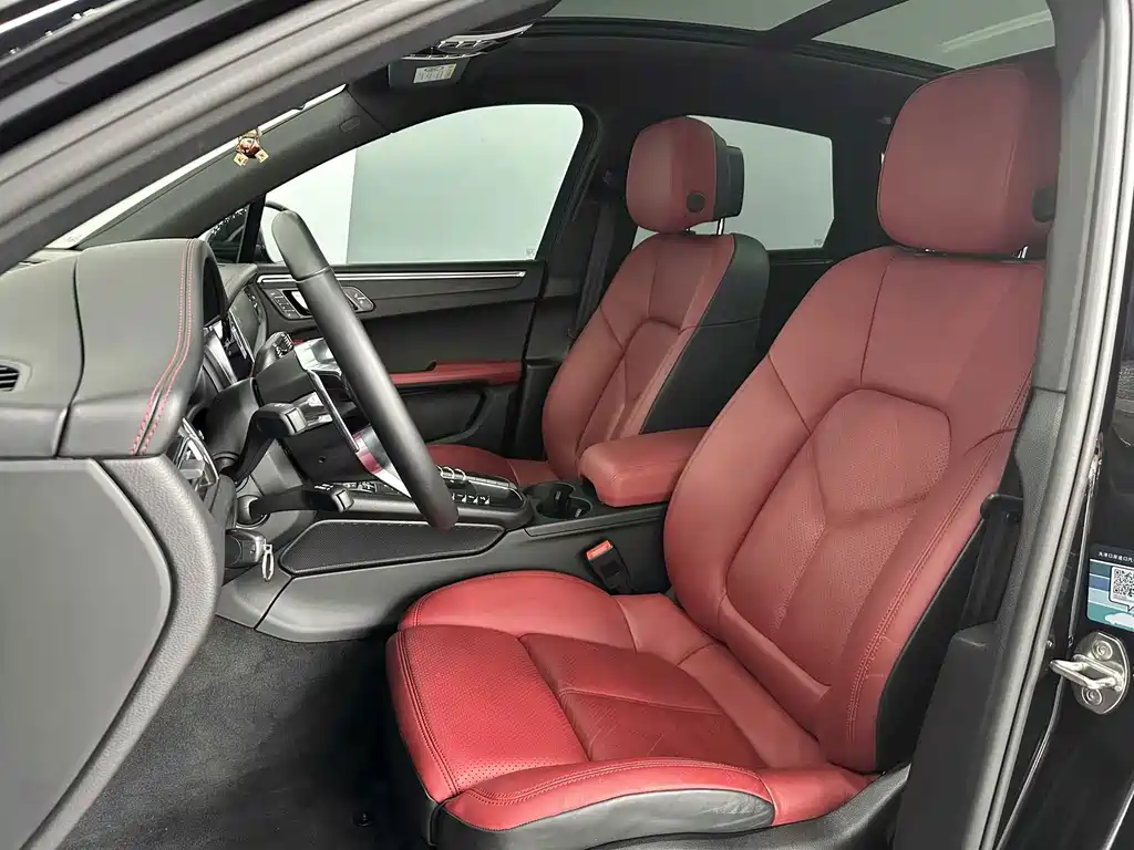 Porsche Macan — миниатюра 14