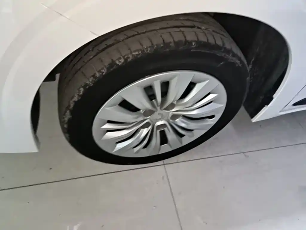 Wuling Jiachen — миниатюра 23