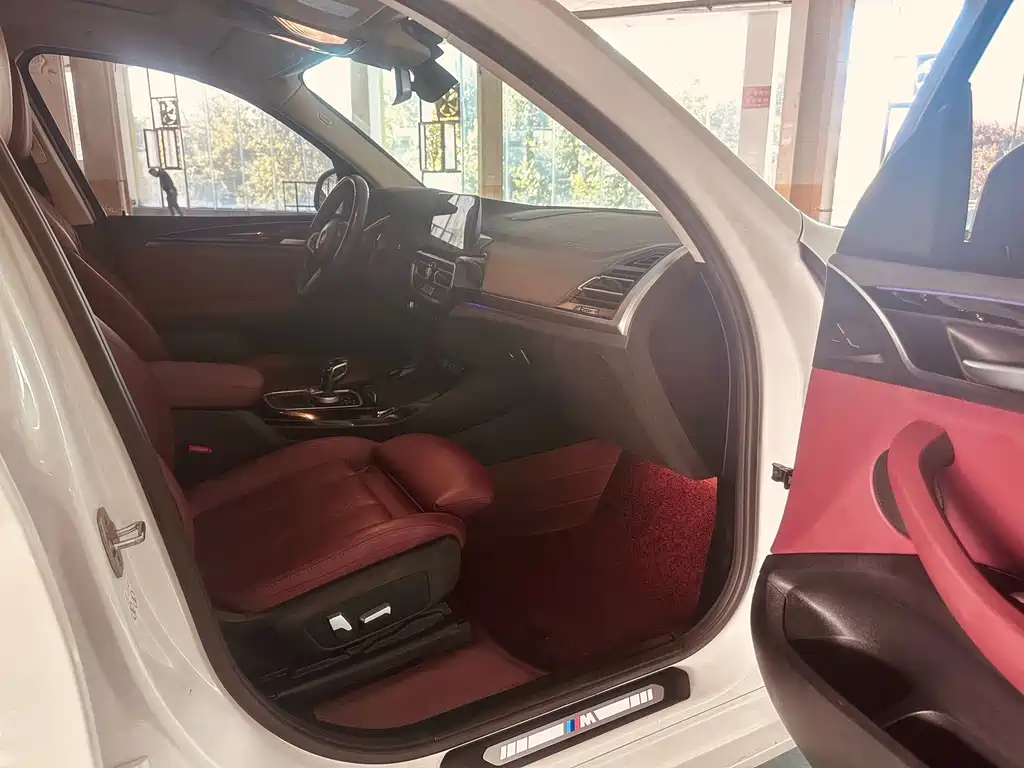 BMW iX3 — миниатюра 9