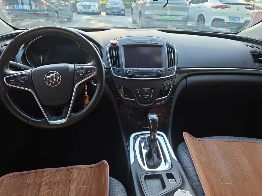Buick Regal — миниатюра 12