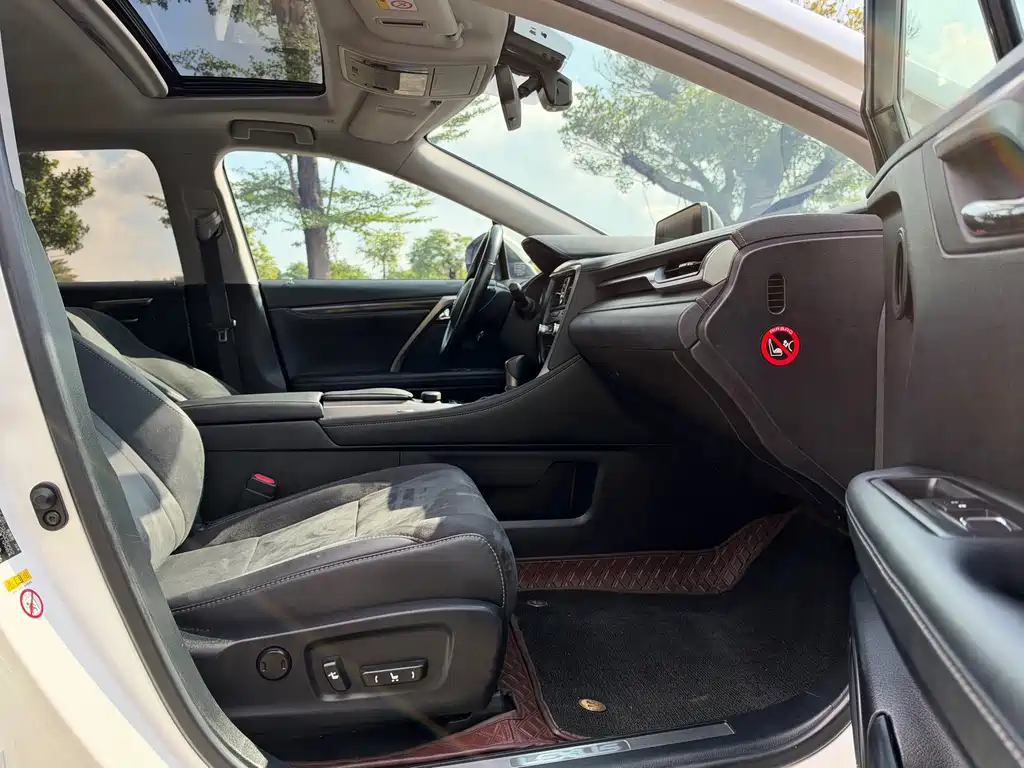 Lexus RX — миниатюра 10