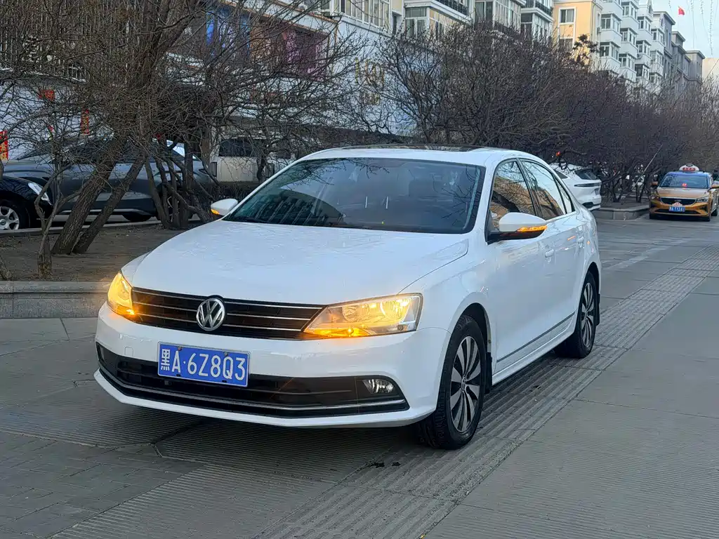 Volkswagen Sagitar 2019