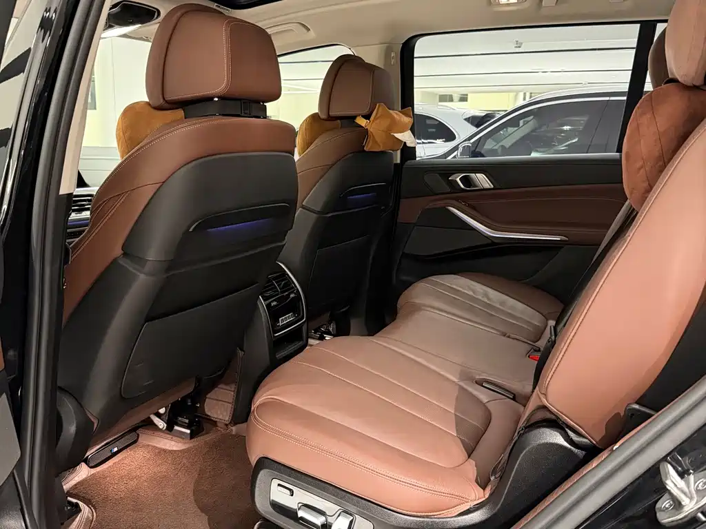 BMW X7 — миниатюра 7