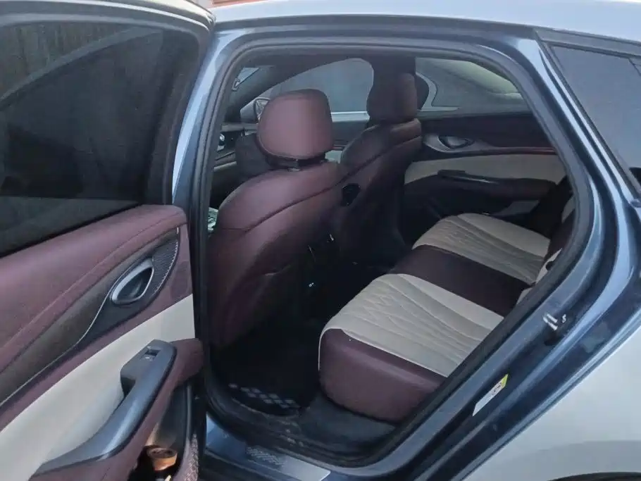 BYD Seal — миниатюра 11