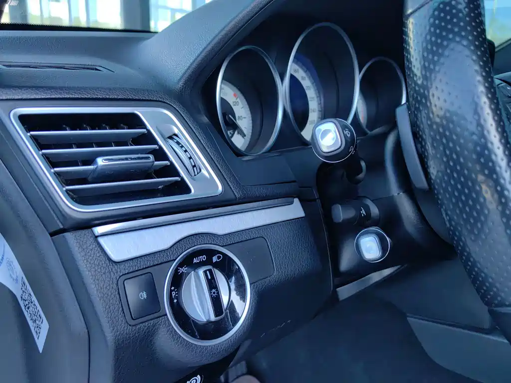 Mercedes-Benz E-Class (Import) — миниатюра 15