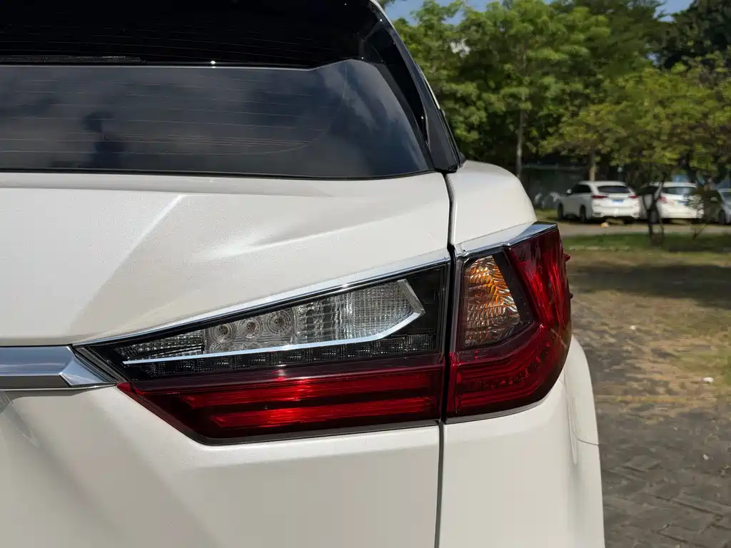 Lexus RX — миниатюра 21