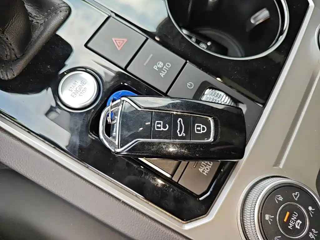Volkswagen Touareg — миниатюра 9