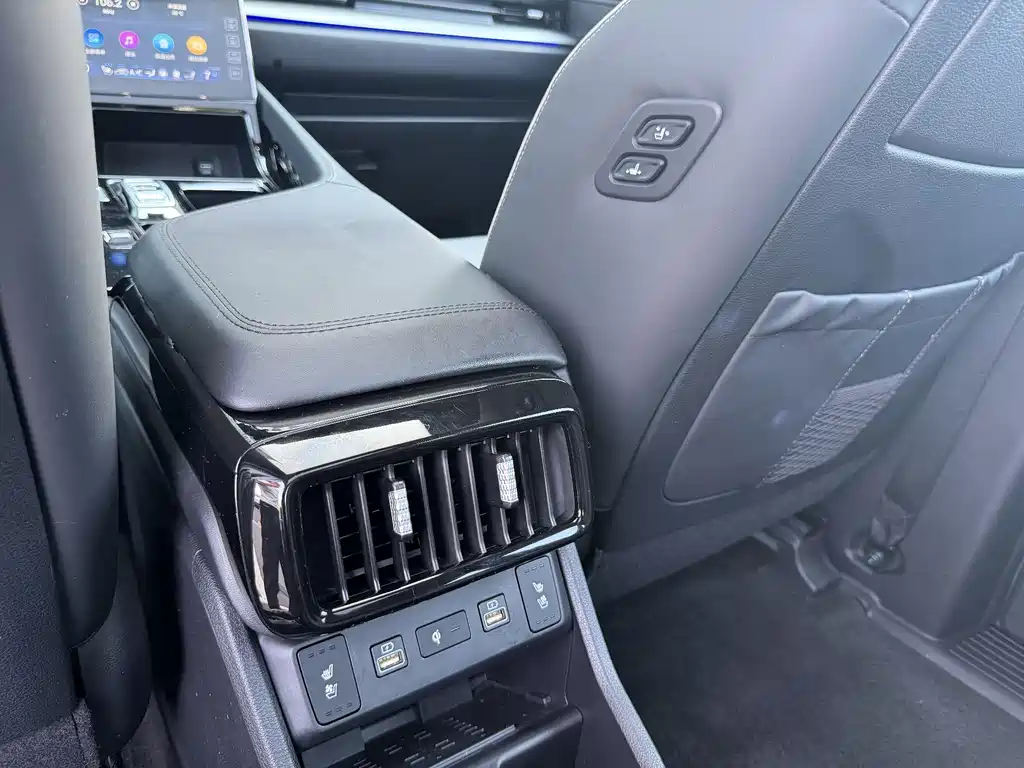 Hyundai Custo — миниатюра 15