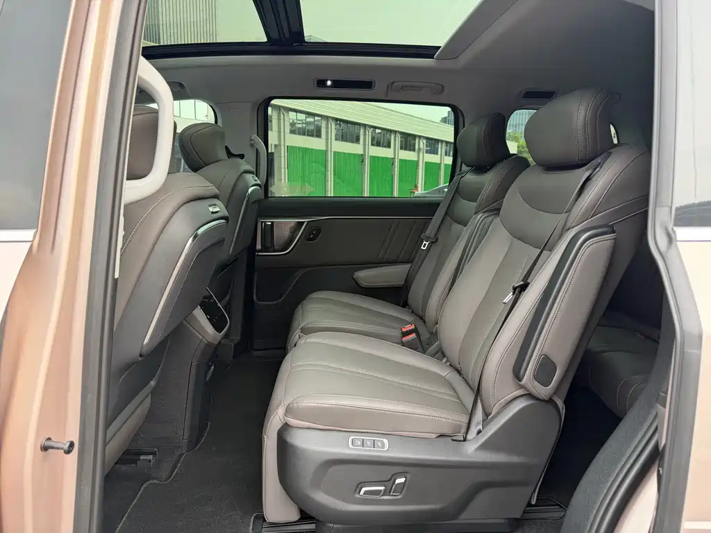 Maxus G70 2024 2.0T AT Flagship 7 мест