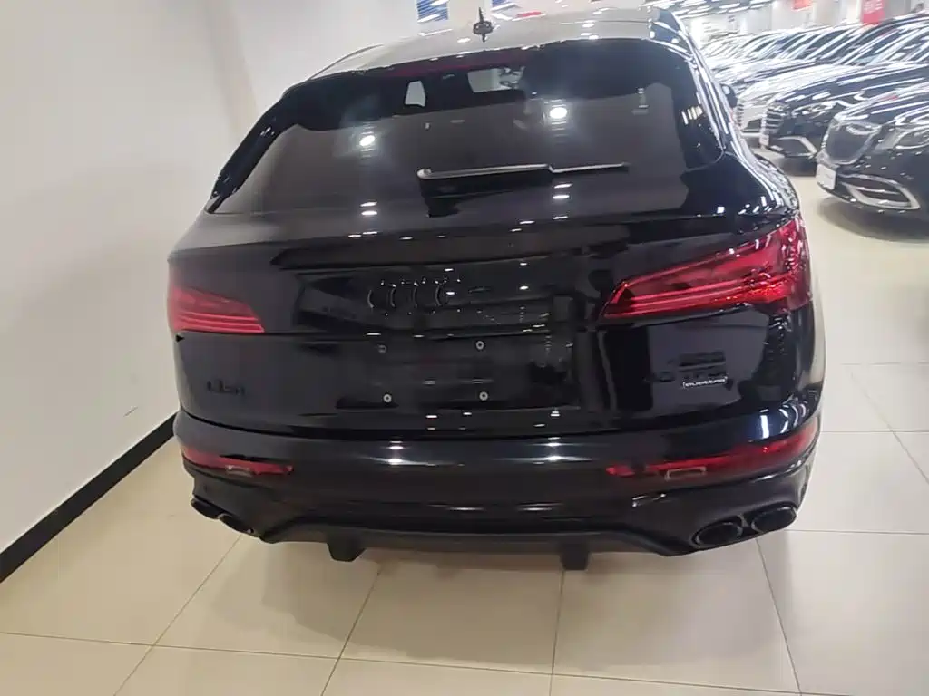 Audi Q5L Sportback — миниатюра 6