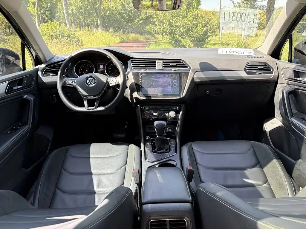 Volkswagen Tiguan L — миниатюра 14