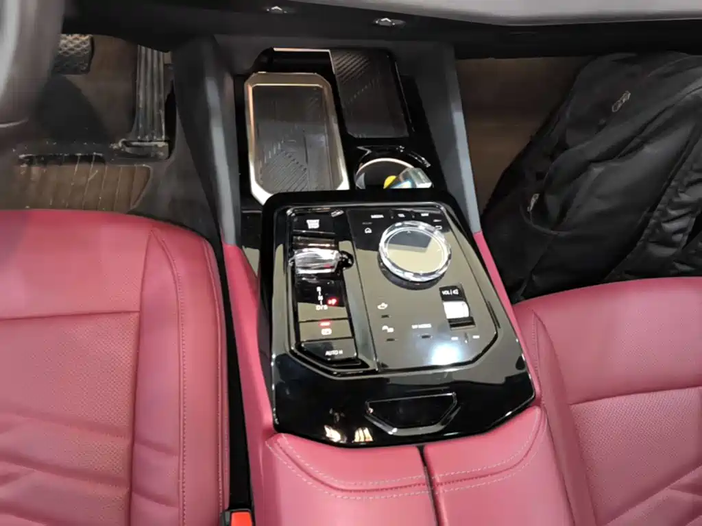 BMW 5 Series — миниатюра 14