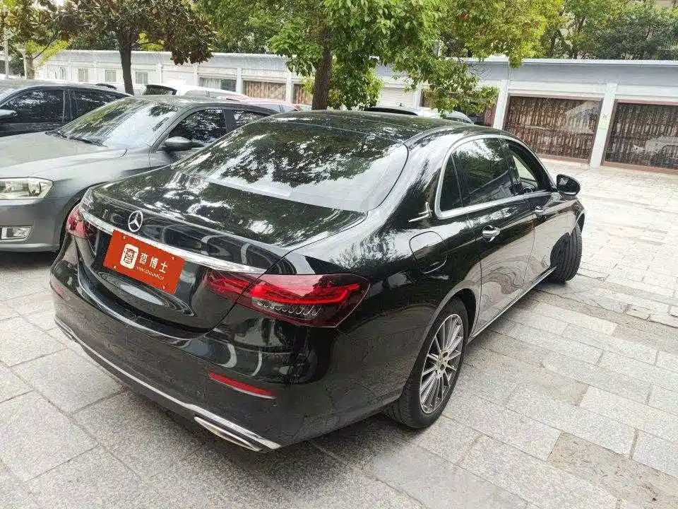 Mercedes-Benz E-Class — миниатюра 5