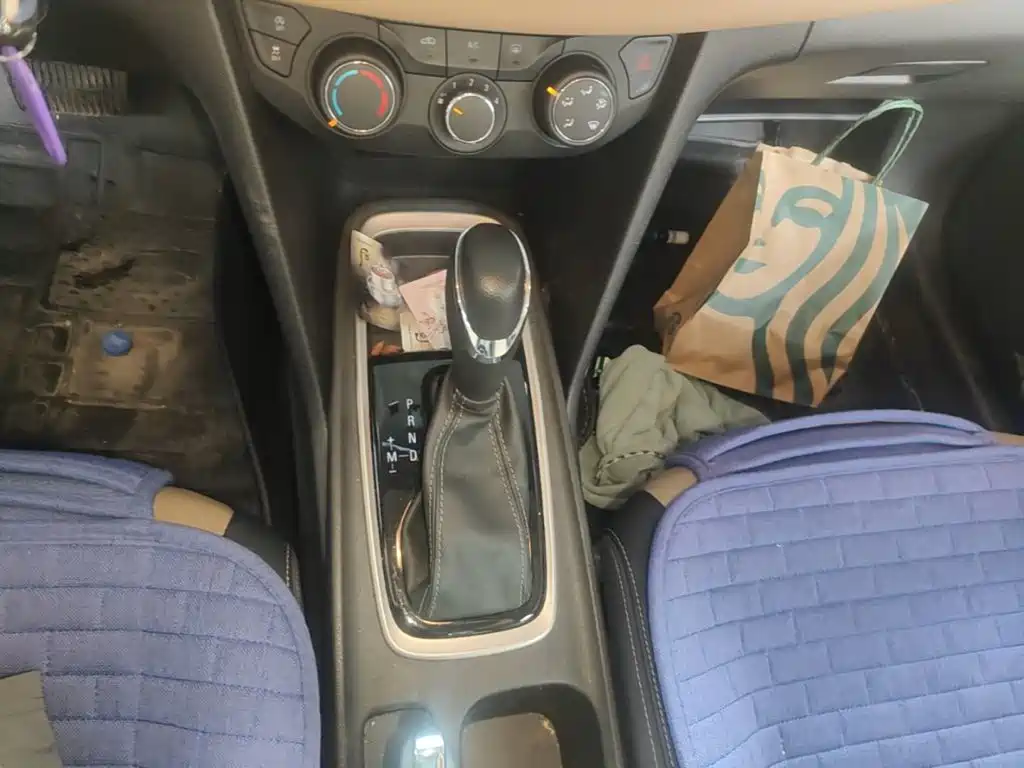 Chevrolet Monza — миниатюра 14