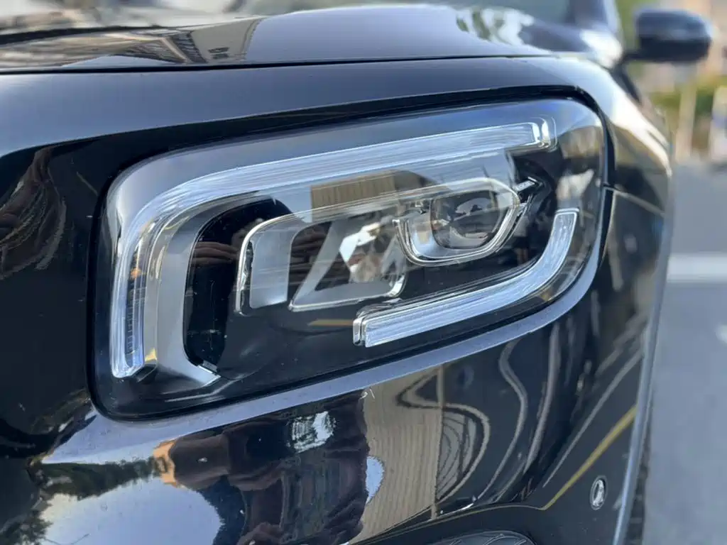 Mercedes-Benz GLB — миниатюра 14
