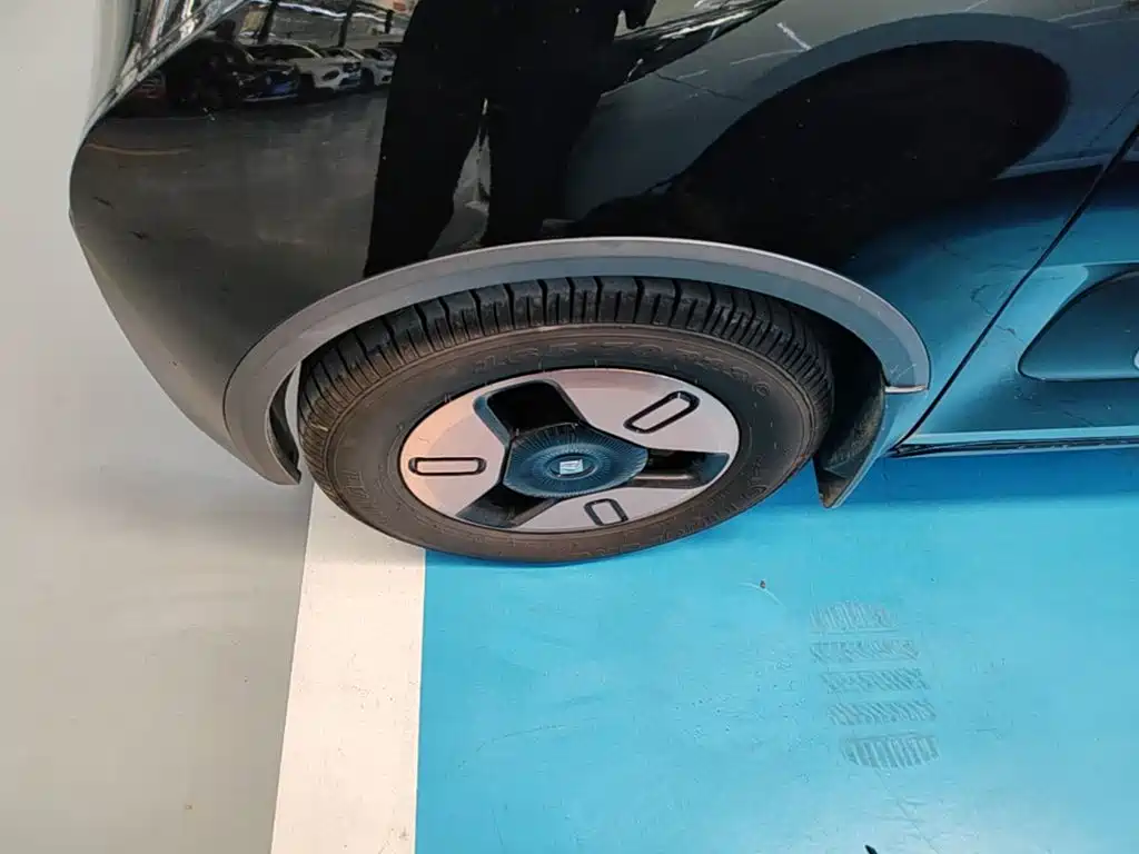 Baojun KiWi EV — миниатюра 23
