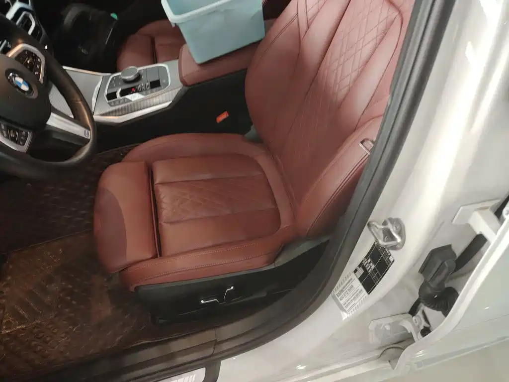 BMW 3 Series — миниатюра 11