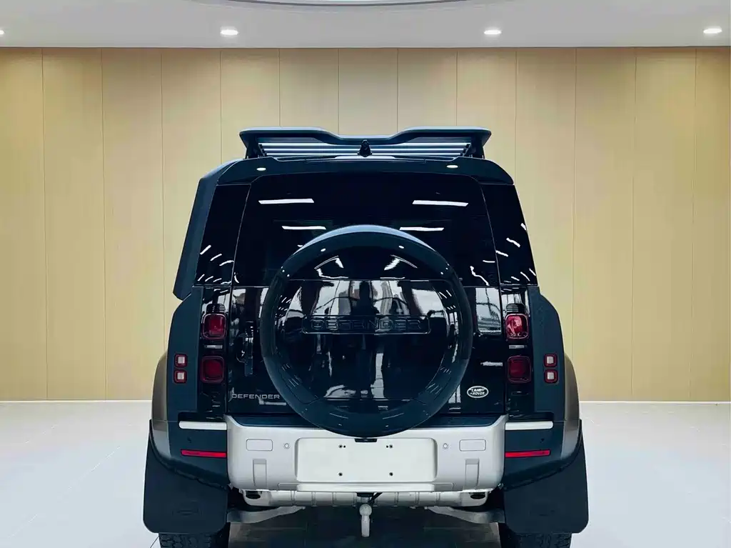 Land Rover Defender — миниатюра 8