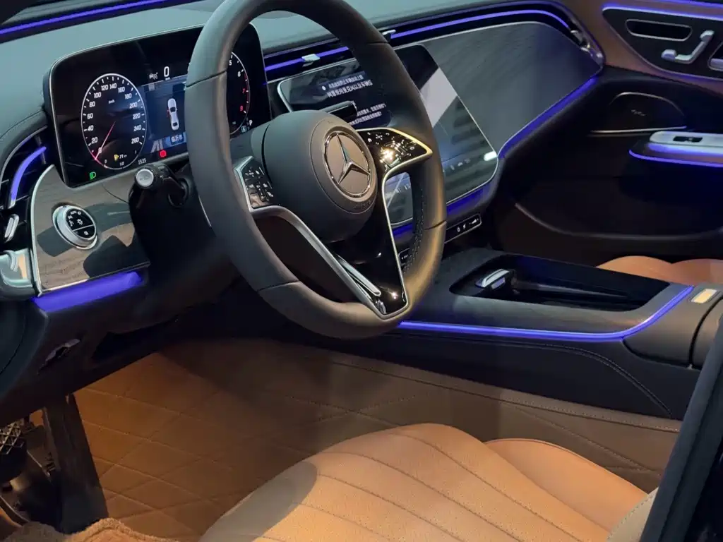 Mercedes-Benz E-Class — миниатюра 3