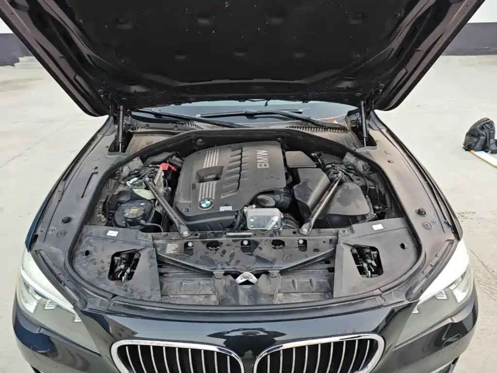 BMW 7 Series — миниатюра 20