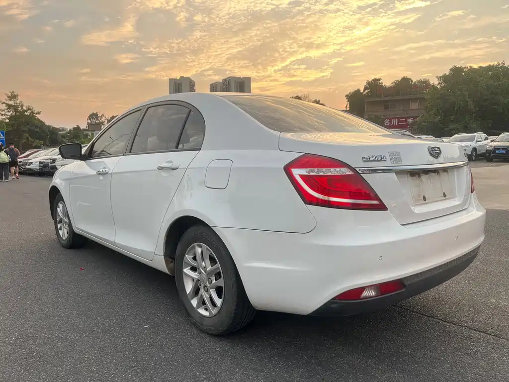 Geely Emgrand — миниатюра 4