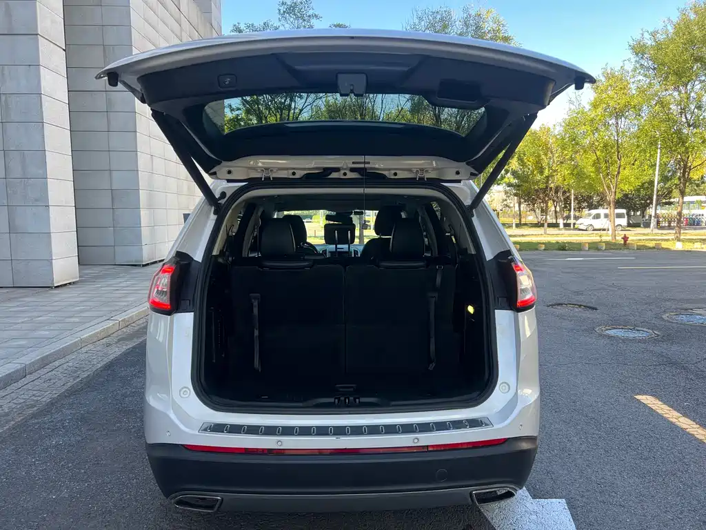 Ford Edge — миниатюра 19