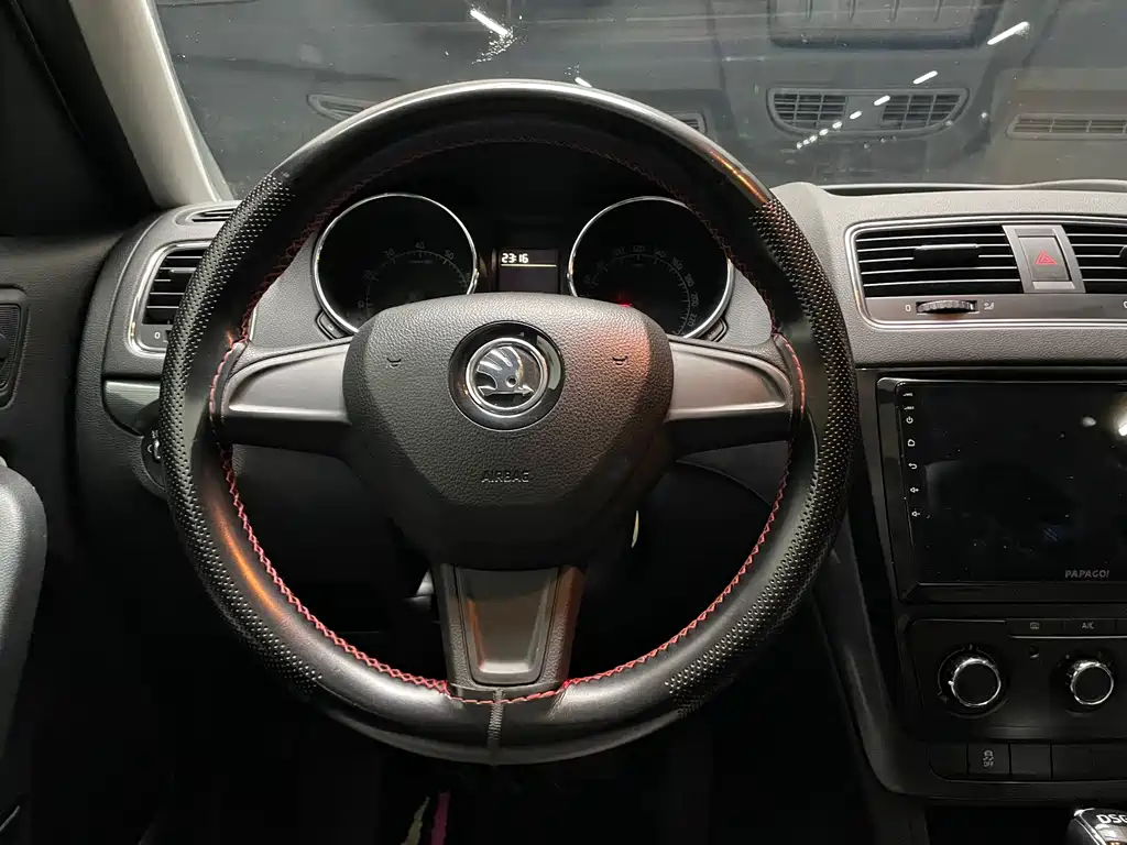 Skoda Yeti — миниатюра 21