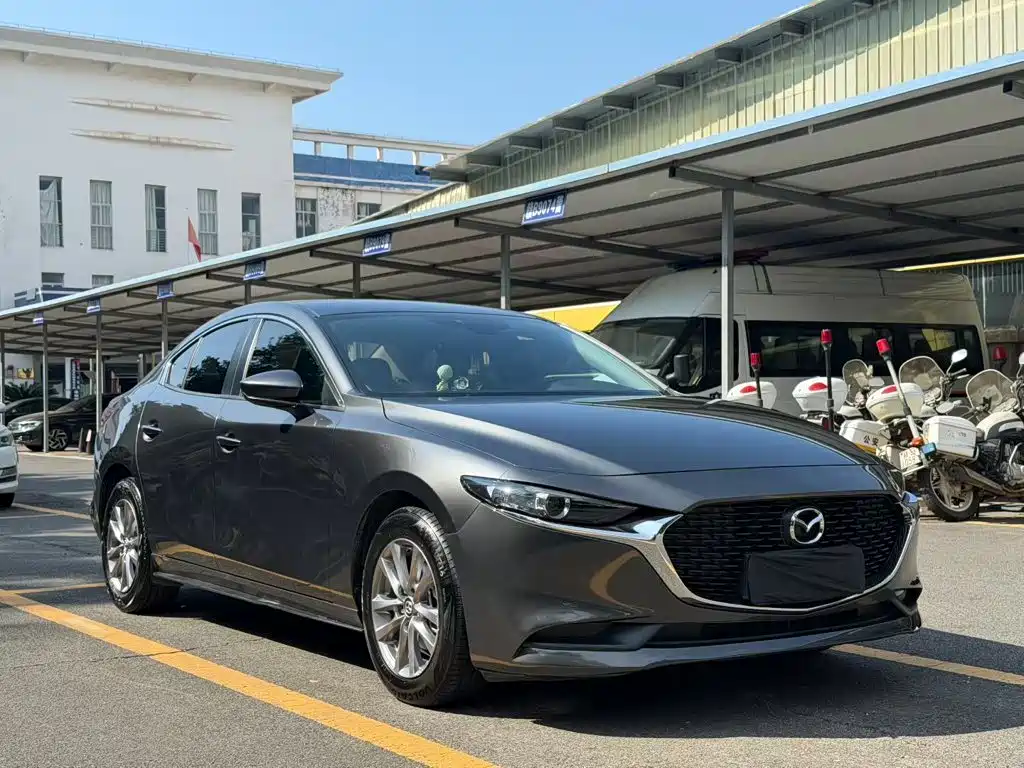 Mazda 3 Axela — миниатюра 4