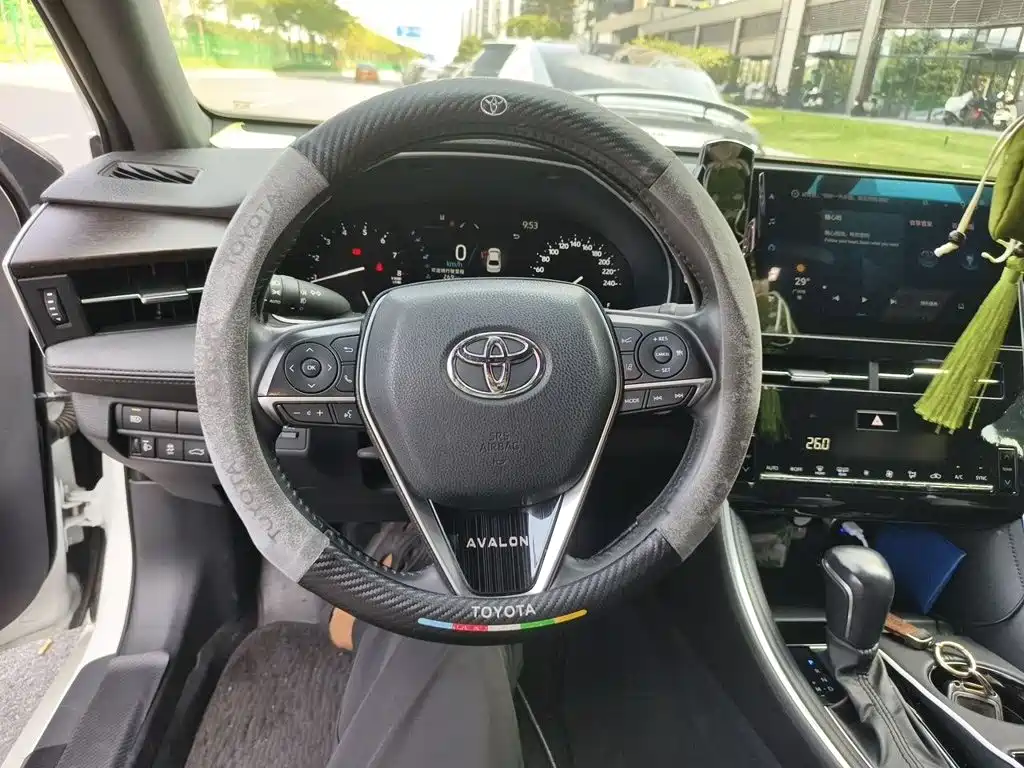 Toyota Avalon — миниатюра 3