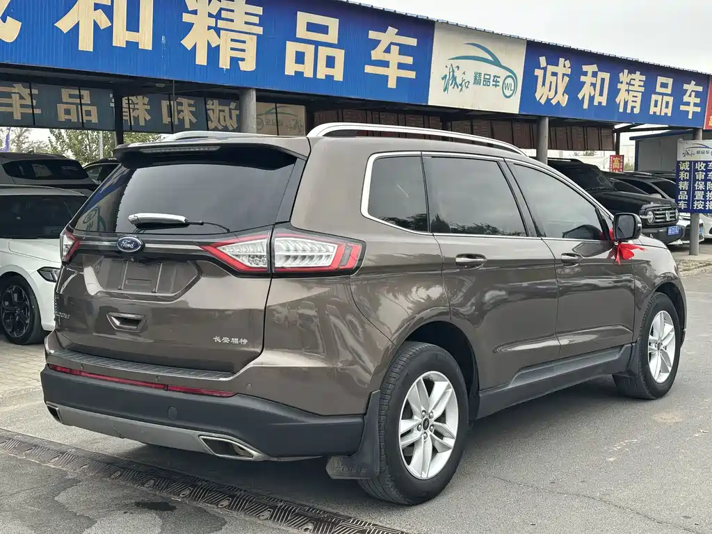 Ford Edge — миниатюра 7
