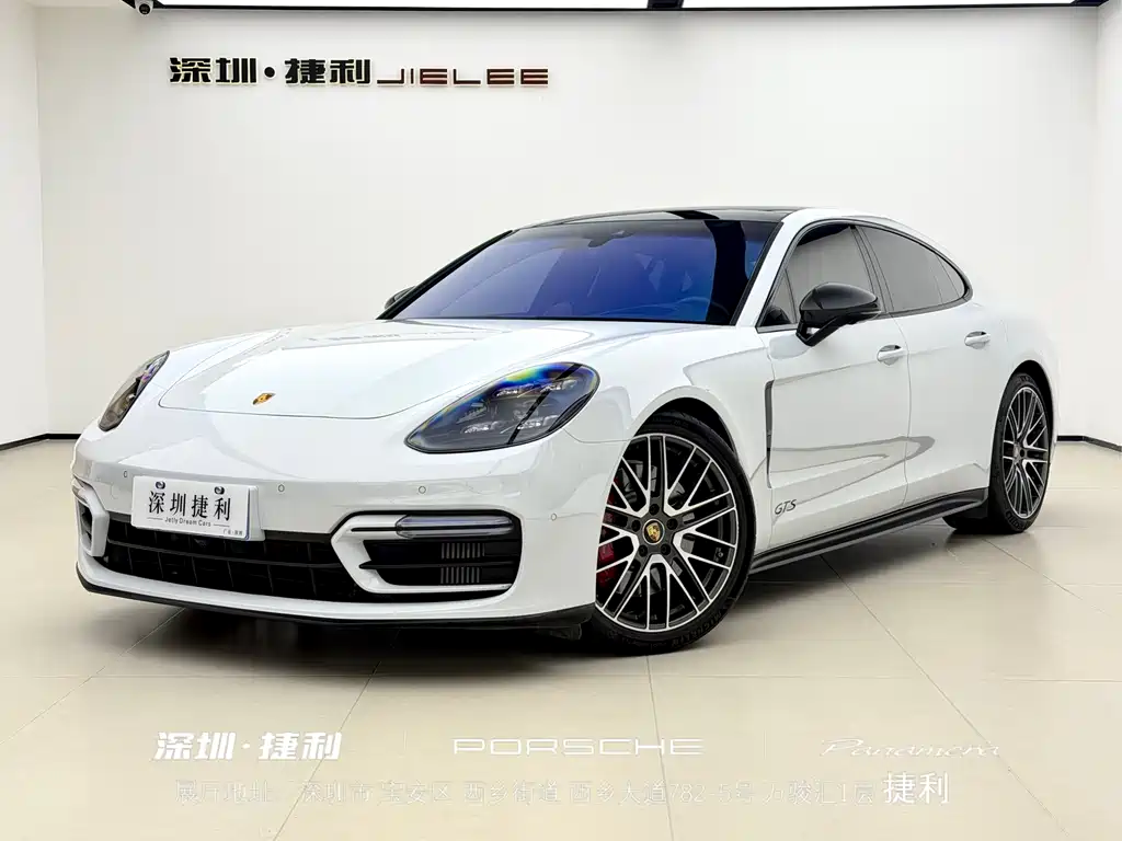 Porsche Panamera 2022