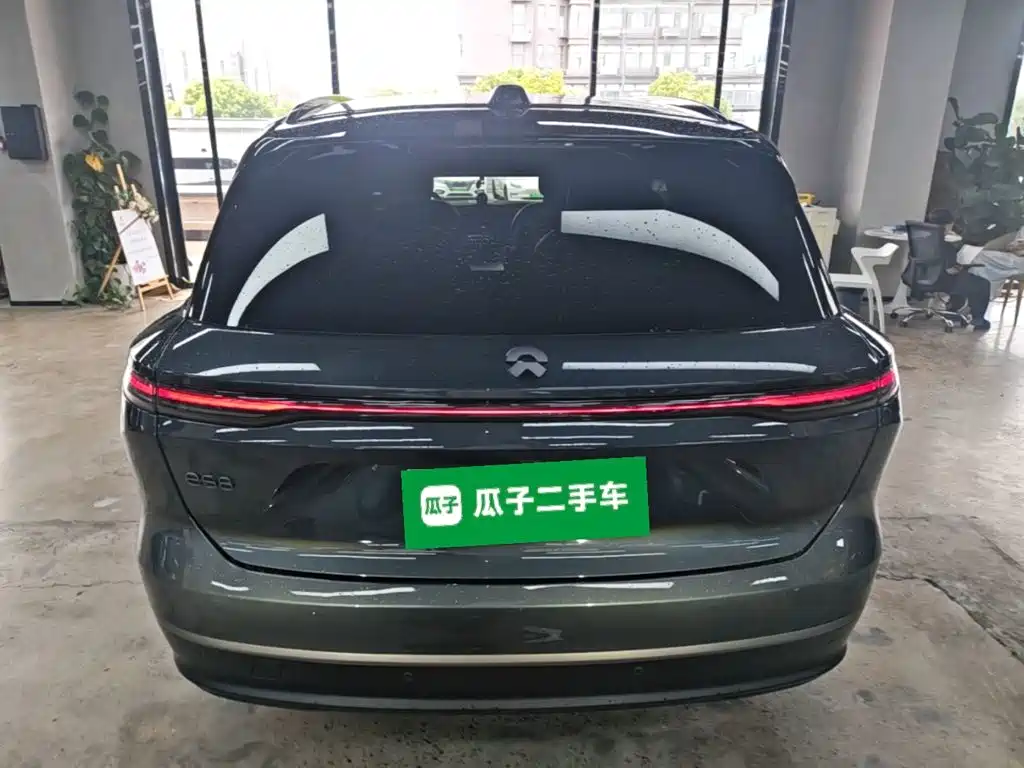 NIO ES8 2023 100kWh