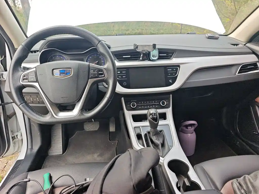 Geely Vision — миниатюра 5
