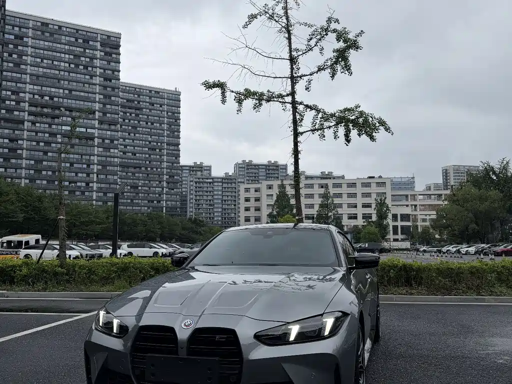 BMW M4 — миниатюра 3
