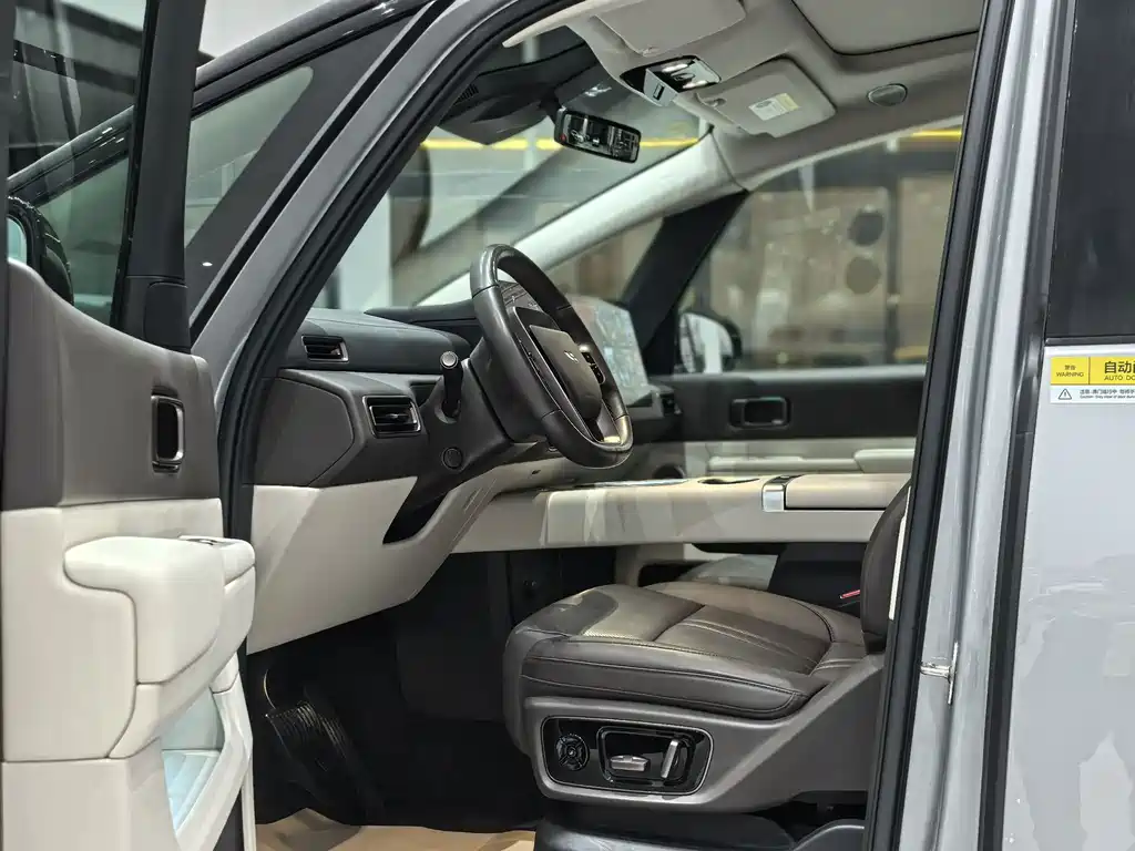 Li Auto Li MEGA — миниатюра 7