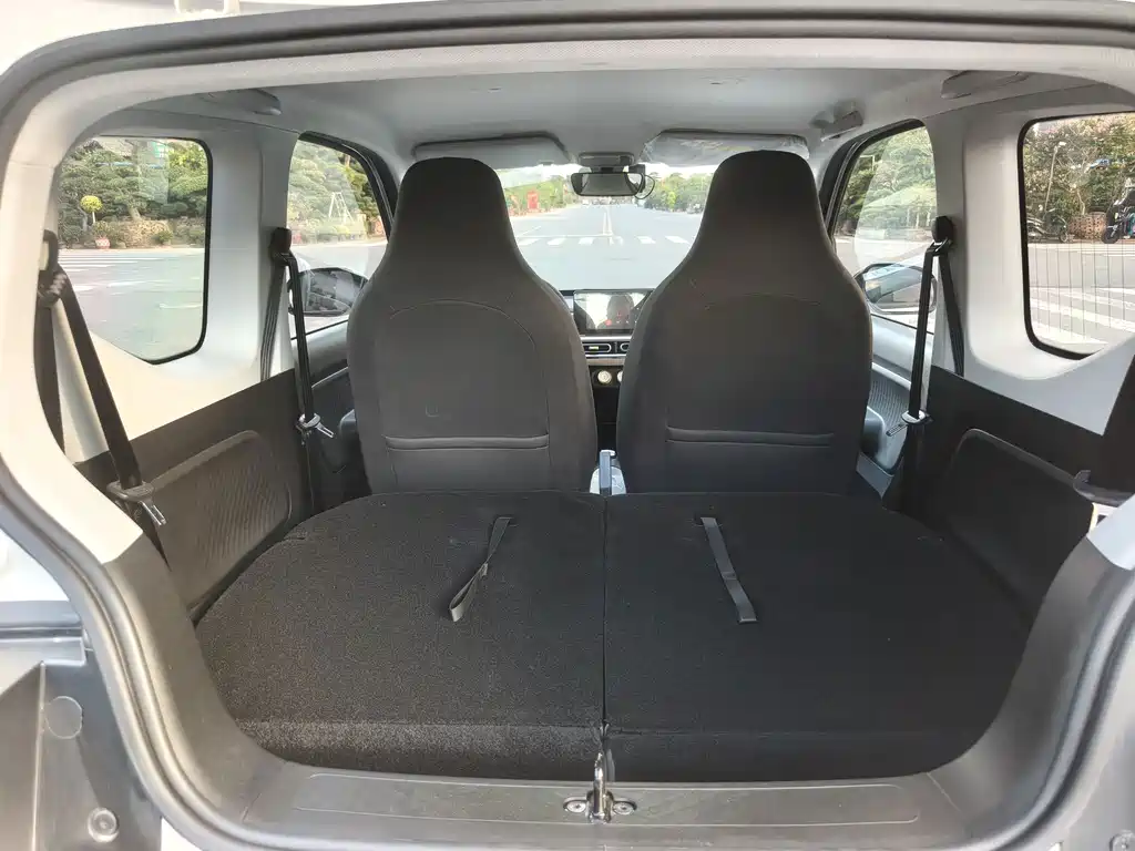 Wuling MINIEV — миниатюра 8