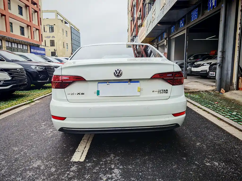 Volkswagen Sagitar 2020 200TSI DSG Comfort VI